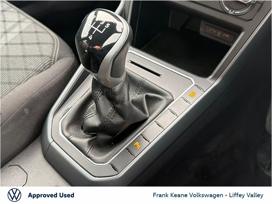 2023 Volkswagen Polo - image 21