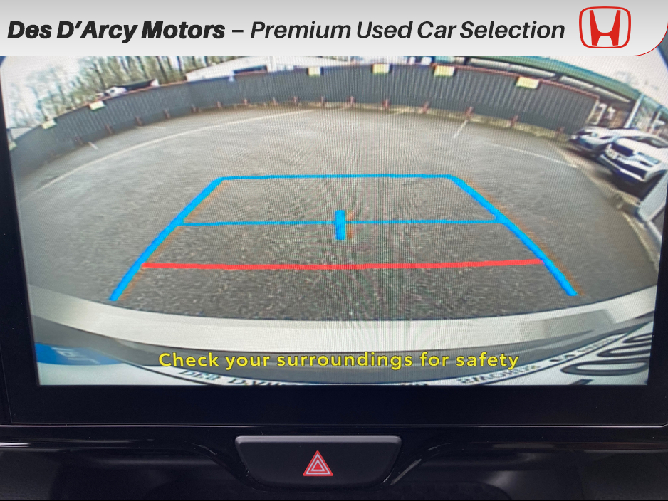 2024 Toyota Yaris - image 12