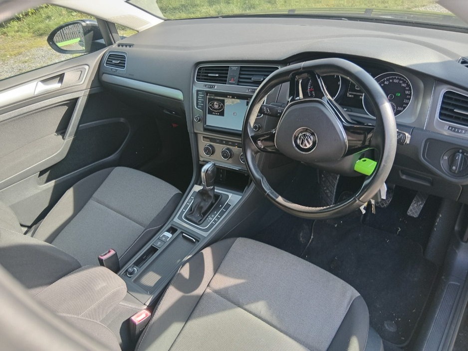 2016 Volkswagen Golf - image 7