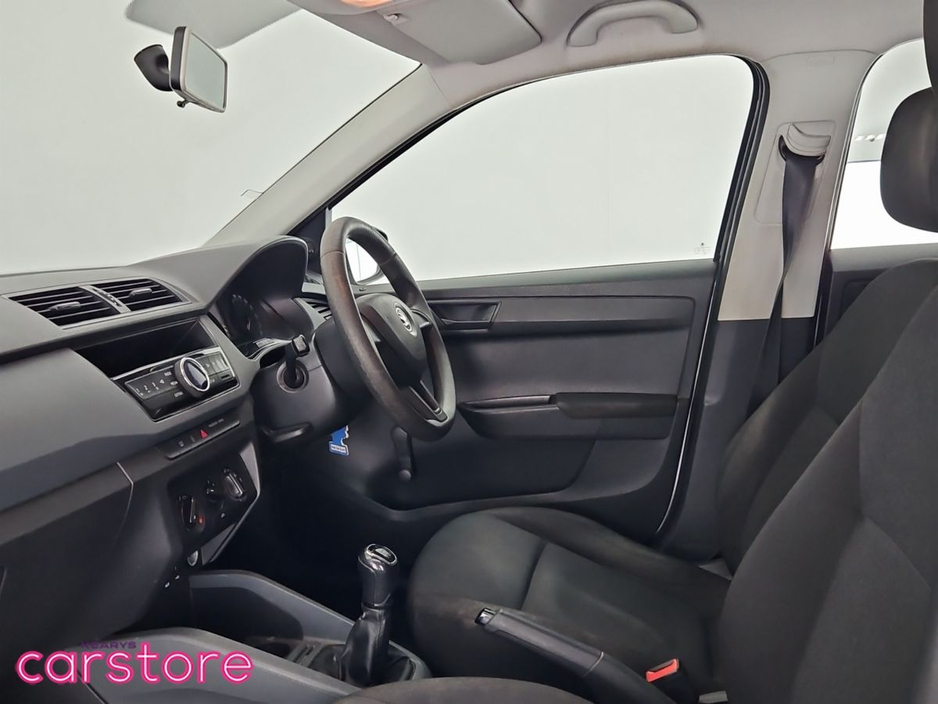 2016 Skoda Fabia - image 12