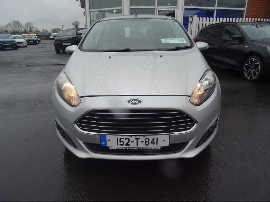 2015 Ford Fiesta - image 3