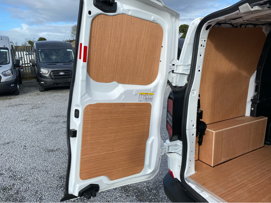 2026 Ford Transit Custom DOUBLE CAB PHEV AUTO FWD