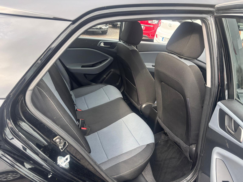 2018 Hyundai i20 - image 8
