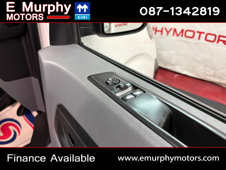 2021 Peugeot Expert - image 21