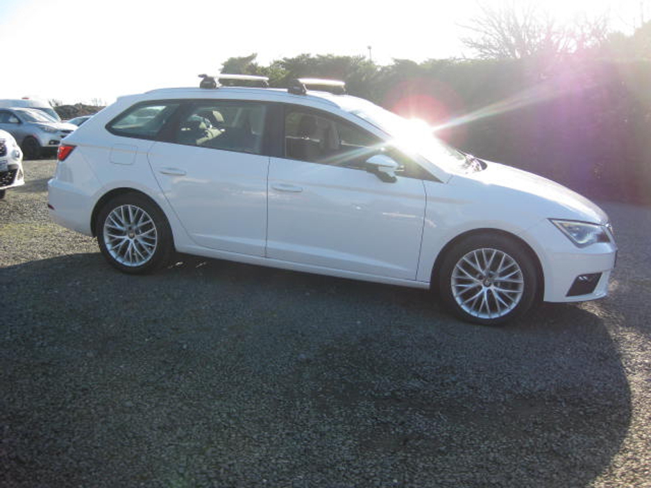 2020 SEAT Leon - image 3