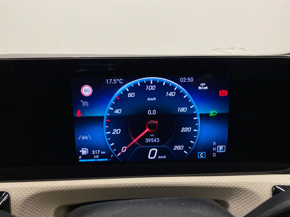 2023 Mercedes-Benz CLA Class - image 8