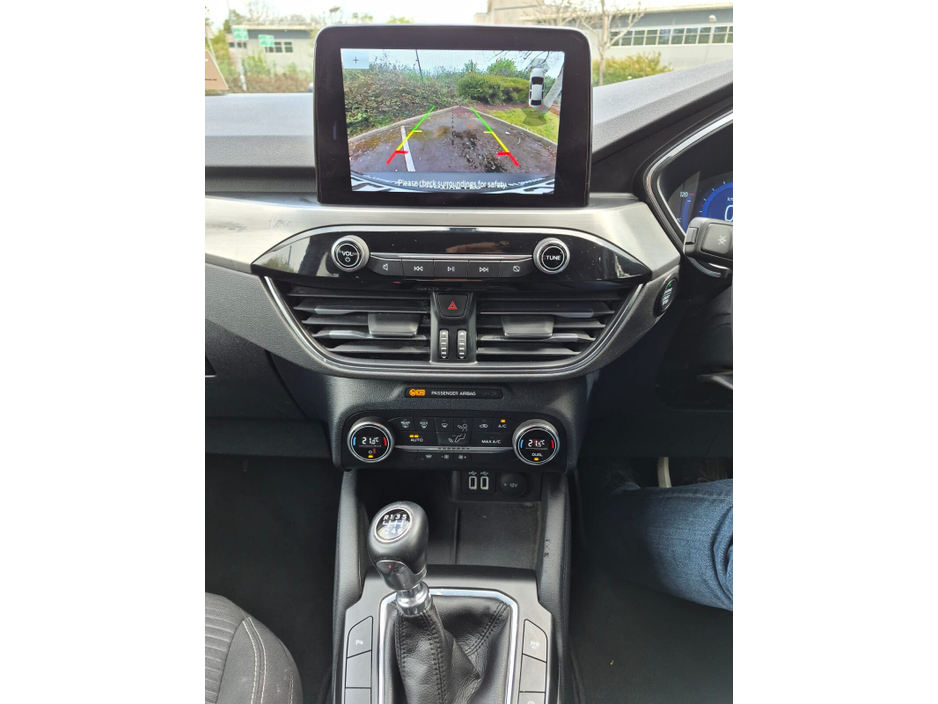 2022 Ford Kuga - image 16