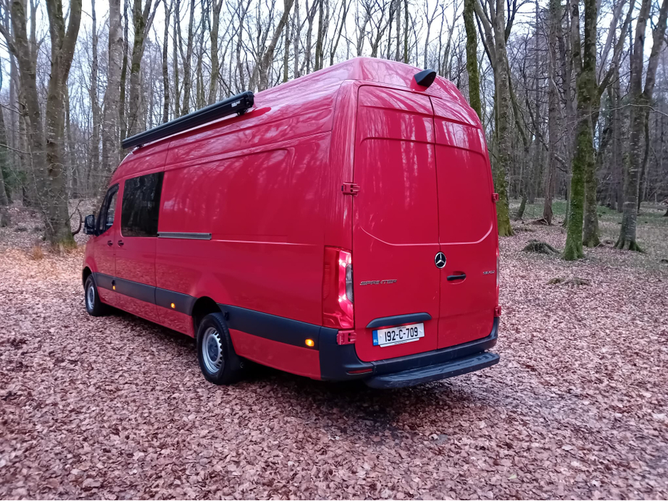 2019 Mercedes-Benz Sprinter - image 6