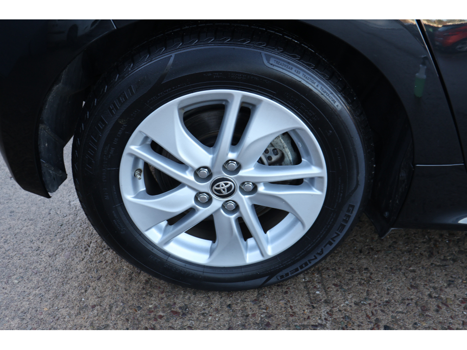 2023 Toyota Yaris HYBRID LUNA 4DR AUTO Great Spec 12 Months Warranty €18,495