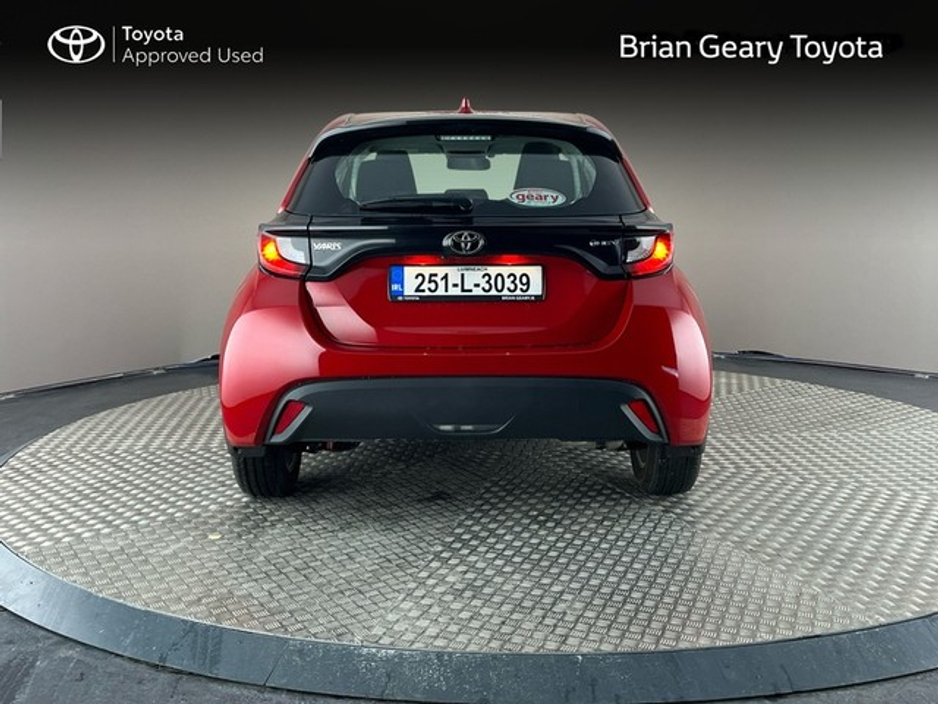 2025 Toyota Yaris HYBRID LUNA €26,950