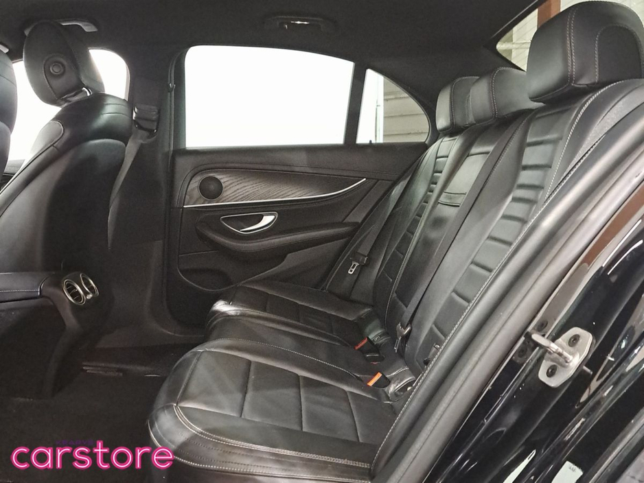 2022 Mercedes-Benz E Class - image 10