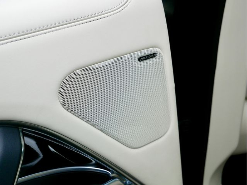 2023 Land Rover Range Rover - image 27