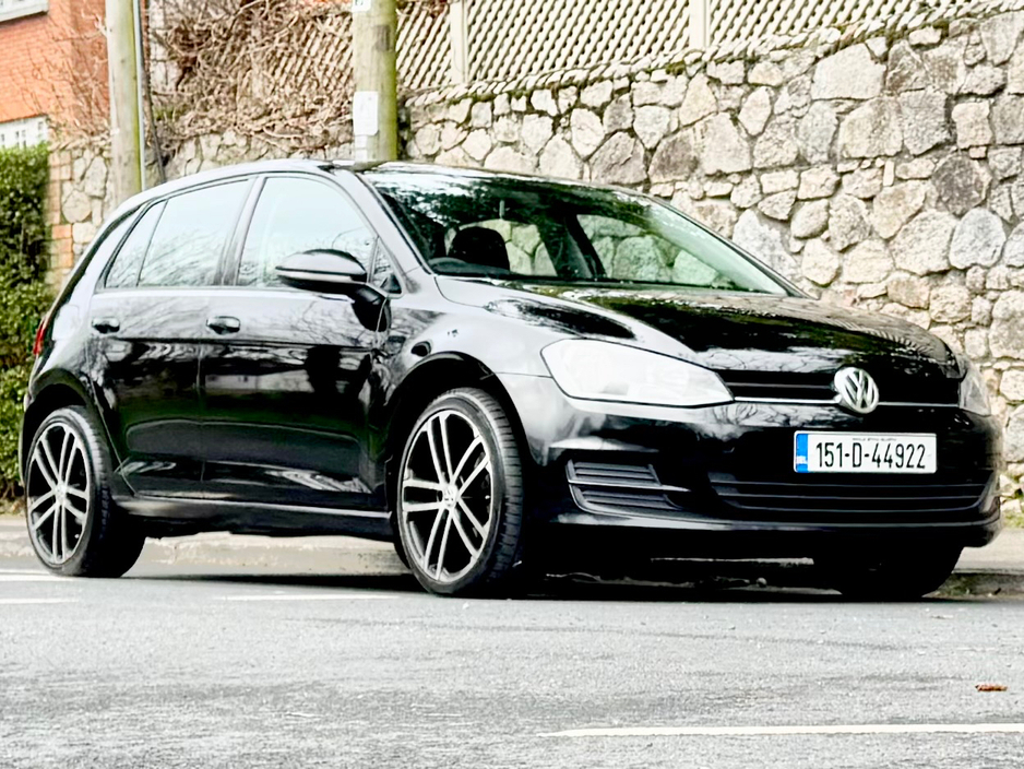 2015 Volkswagen Golf - image 8