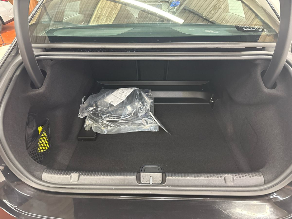 2025 Mercedes-Benz EQE - image 22