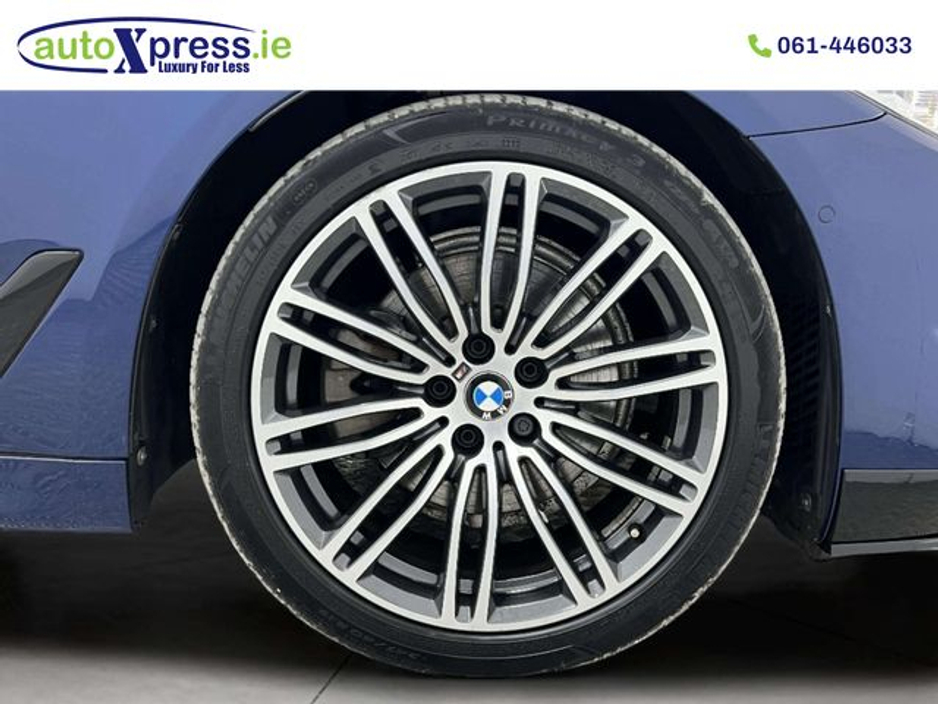 2018 BMW 5 Series - image 17