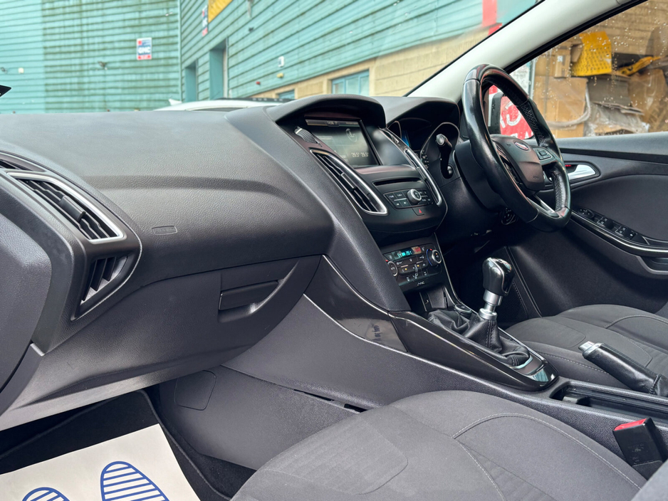 2015 Ford Focus 1.6 TDCi 95PS Titanium €8,950