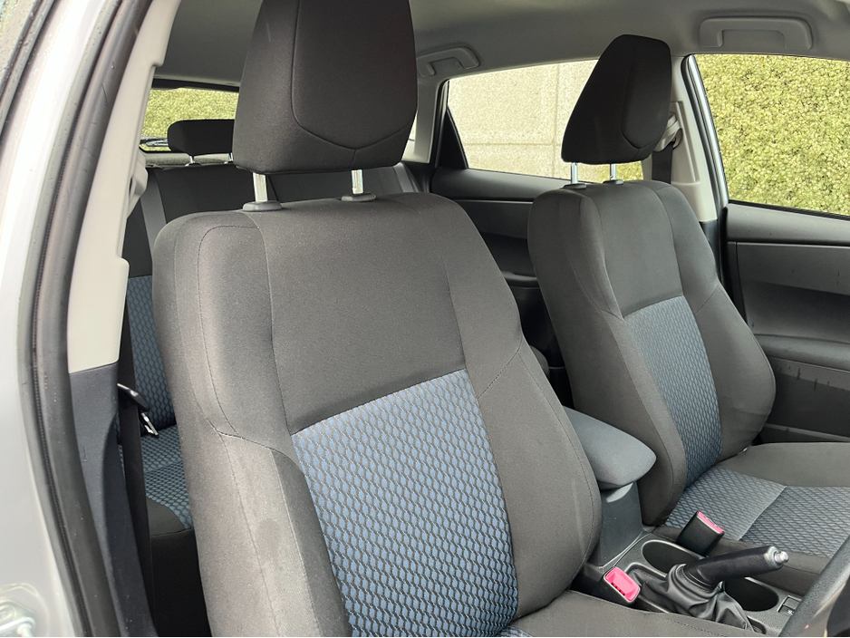 2014 Toyota Auris TERRA 1.3 PETROL //LOW MILES//