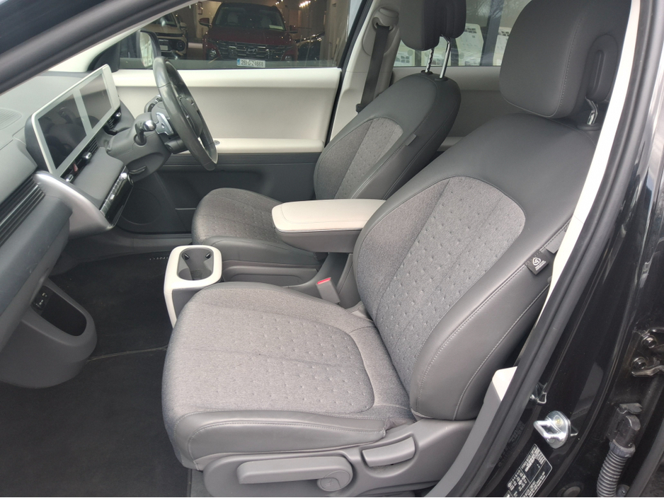 2023 Hyundai Ioniq 5 - image 7