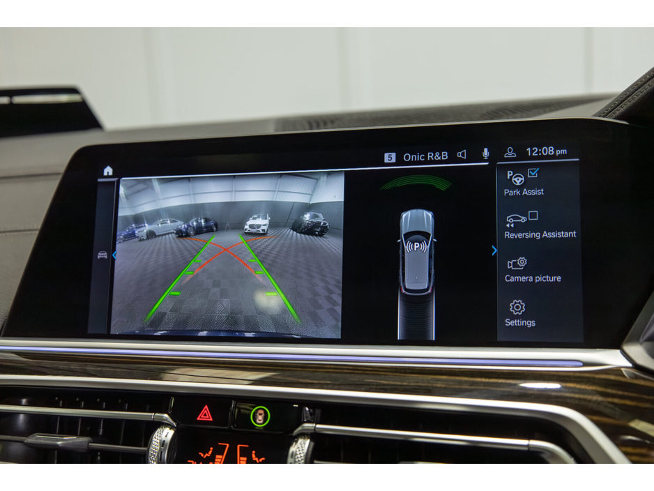 2021 BMW X5 - image 21