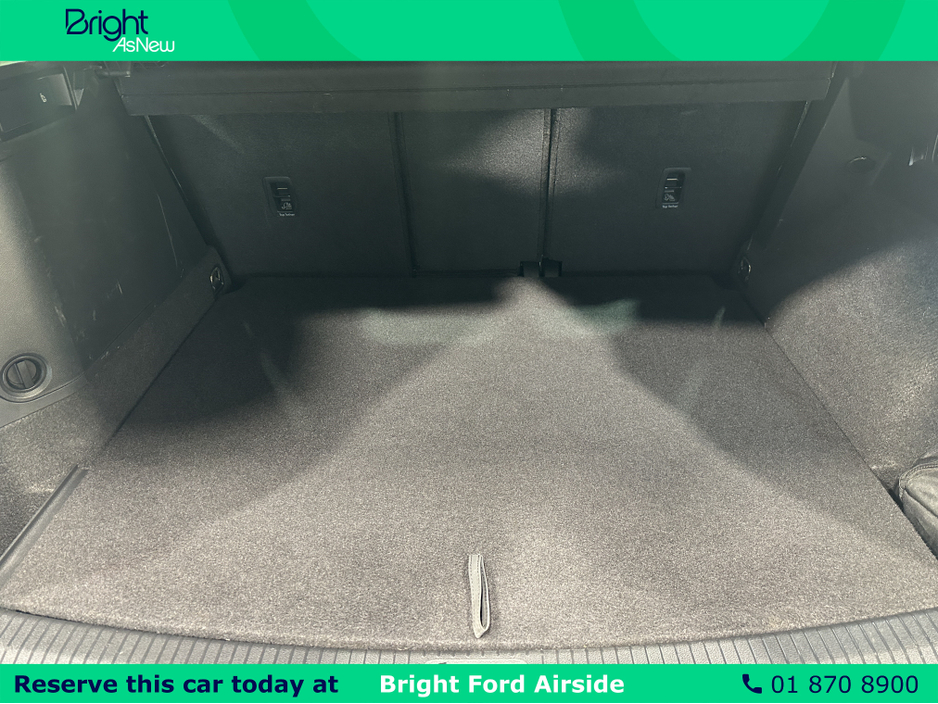 2023 Volkswagen Tiguan - image 24