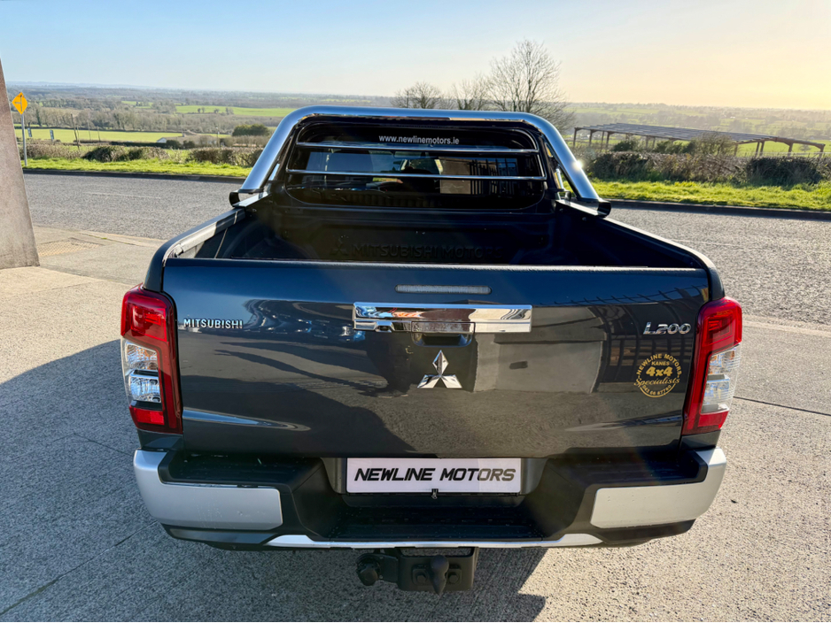 2020 Mitsubishi L200 - image 8