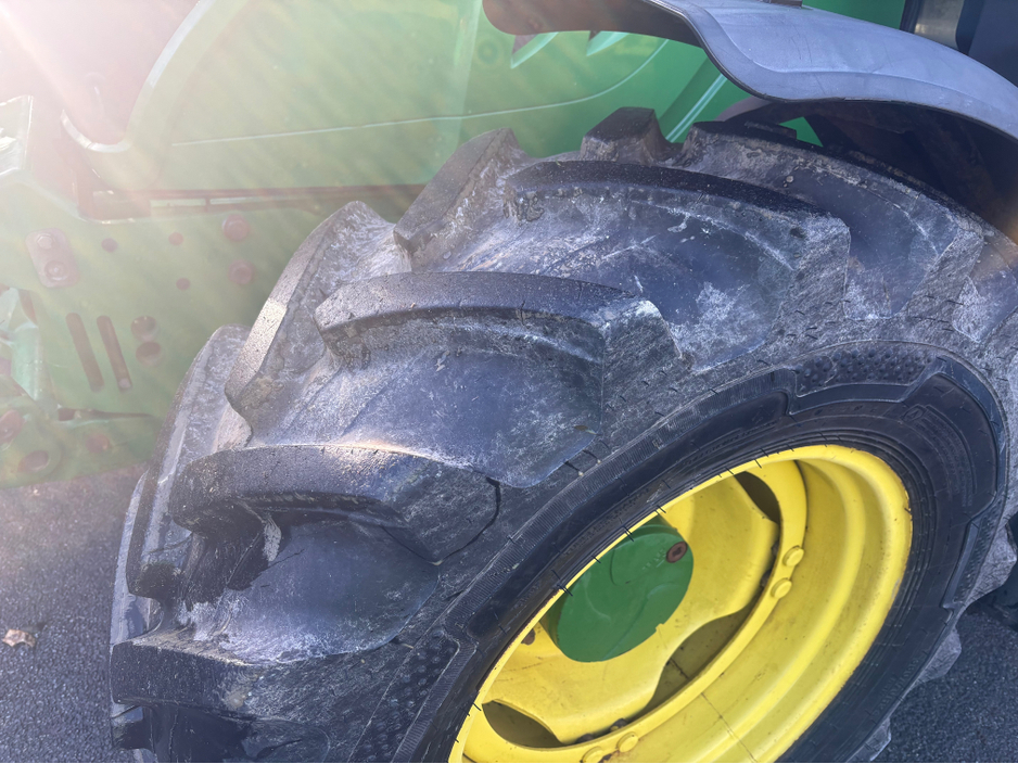 2017 John Deere XUV John Deere 6105RC €46,000