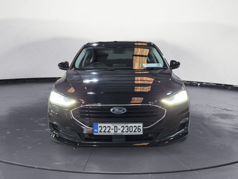 2022 Ford Focus - image 2