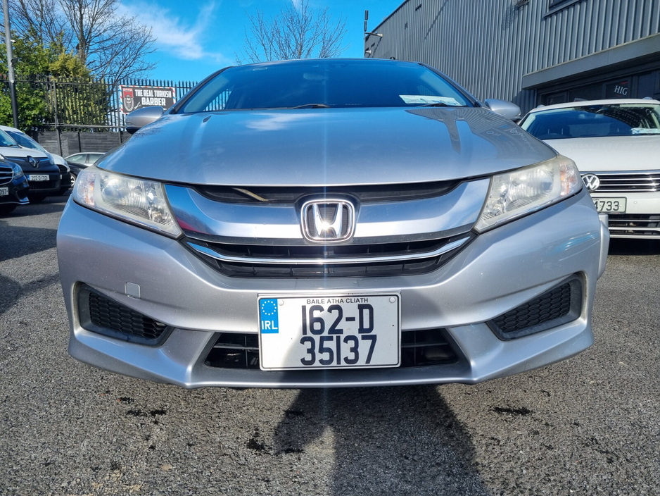 2016 Honda Grace - image 3