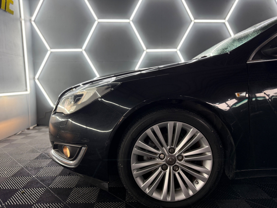 2016 Opel Insignia - image 15