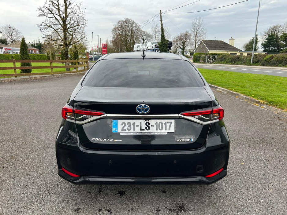 2023 Toyota Corolla - image 4