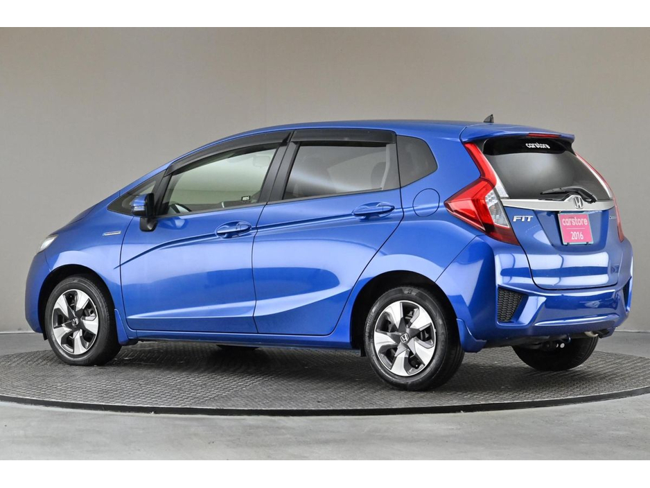 2016 Honda Fit - image 5