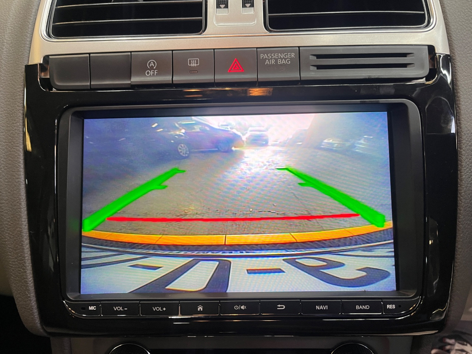 2017 Volkswagen Polo - image 18