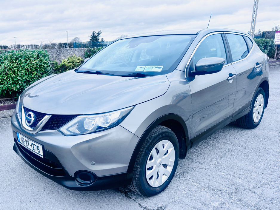 2016 Nissan Qashqai - image 4