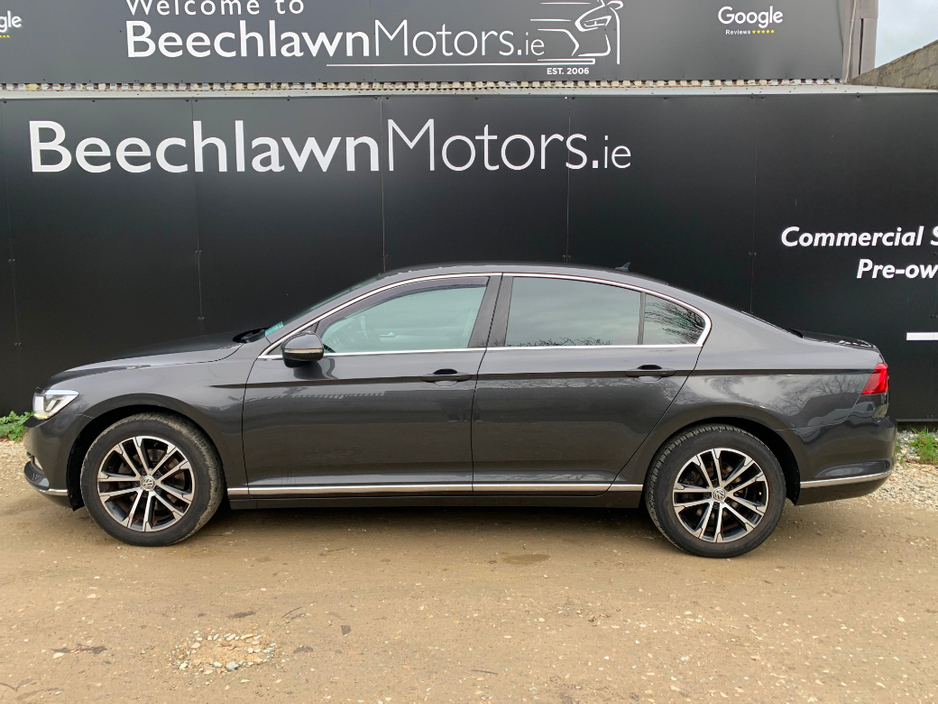 2017 Volkswagen Passat - image 7