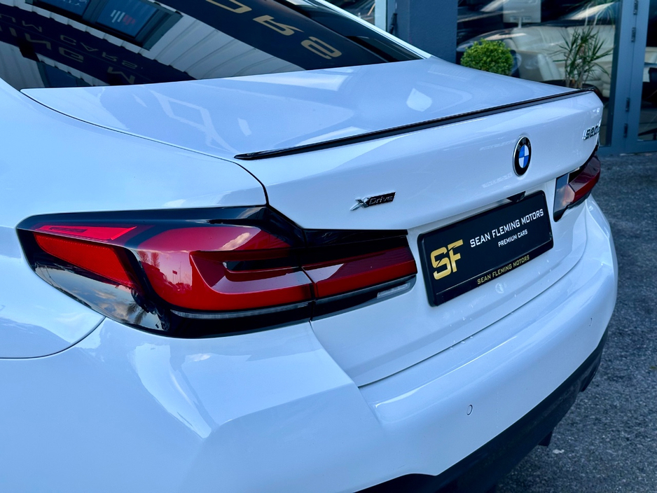 2023 BMW 5 Series - image 15