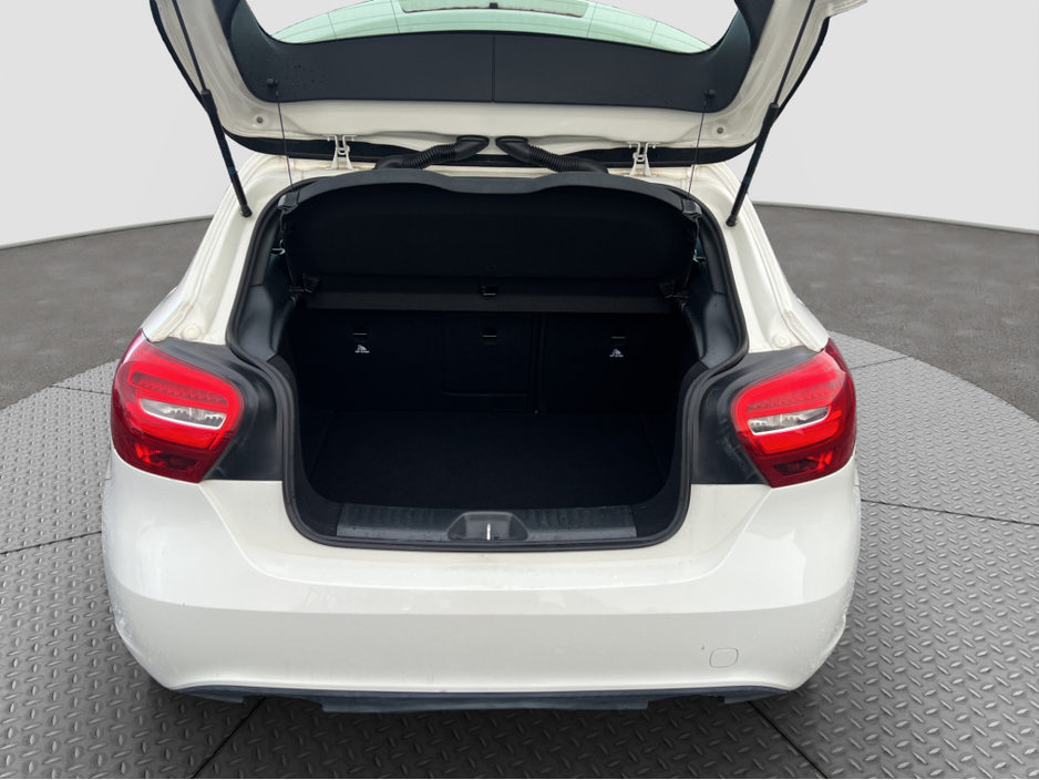 2017 Mercedes-Benz A Class 2017 Mercedes-Benz A-Class A180 Sport Automatic €16,750