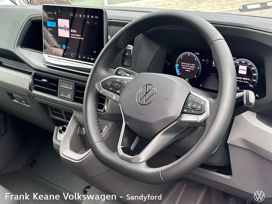 2025 Volkswagen Crafter HIGHLINE AUTO 30 MWB 140BHP *DEMO MODEL* *ERGOACTIVE DRIVER SEAT* *LED HEADLIGHTS* *17" ALLOYS* *HEATED SEATS* *REAR INTEGRATED STEP* *REAR VIEW CAMERA* *FRONT AND REAR PARKING SENSORS* €38,984