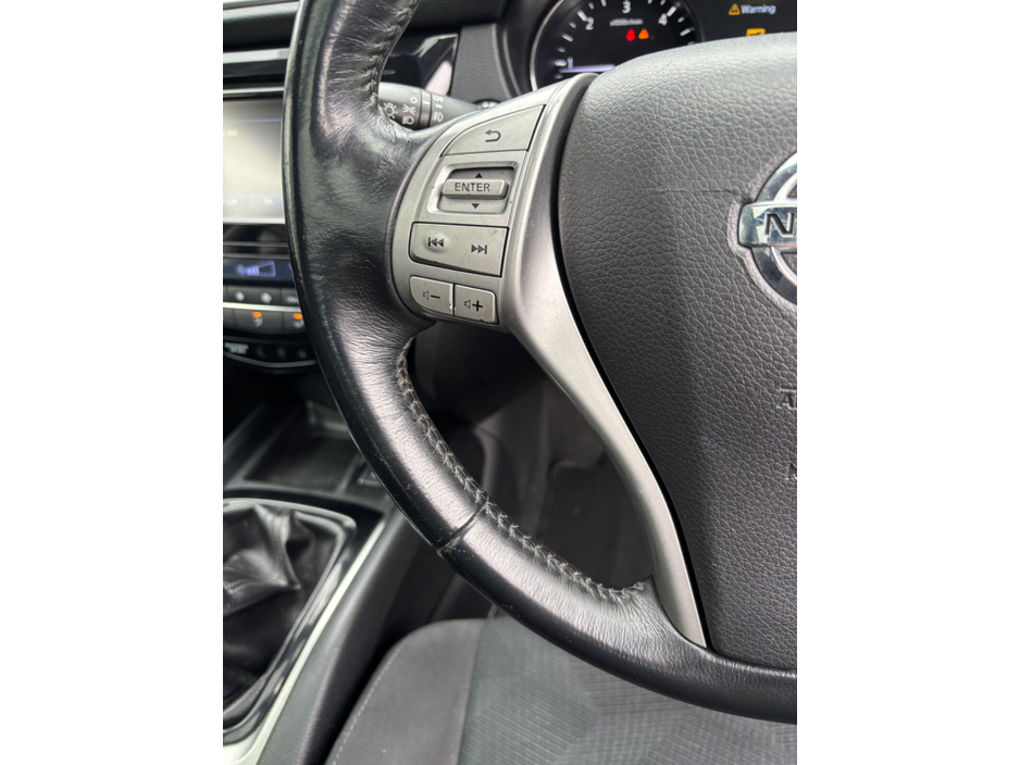 2015 Nissan X-Trail - image 26