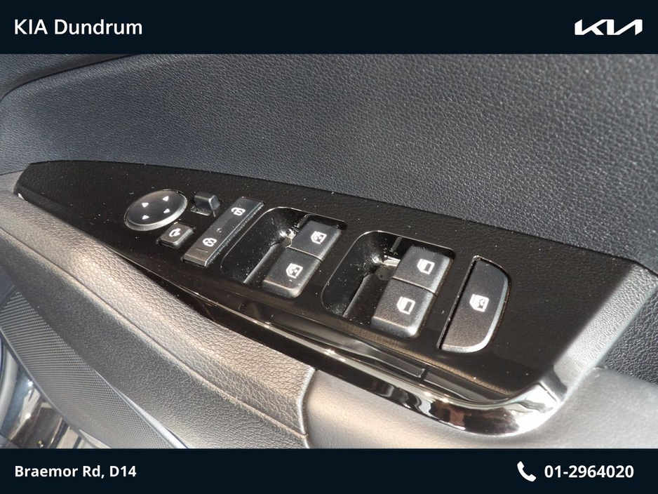 2023 Kia Sportage - image 8