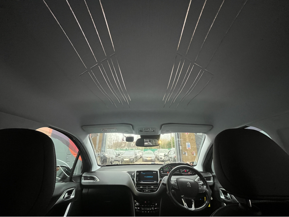 2018 Peugeot 2008 €14950! 2018 PEUGEOT 2008 AUTOMATIC ALLURE 1.2 AUTOMATIC / CRUISE CONTROL / REVERSE CAMERA AND MORE €14,950