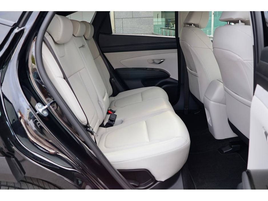 2025 Hyundai Tucson - image 16