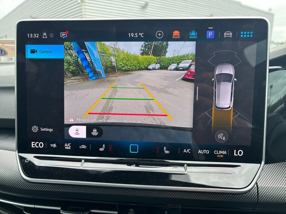 2025 Volkswagen Golf GTE 1.5TSI PHEV 177HP DSG €49,975