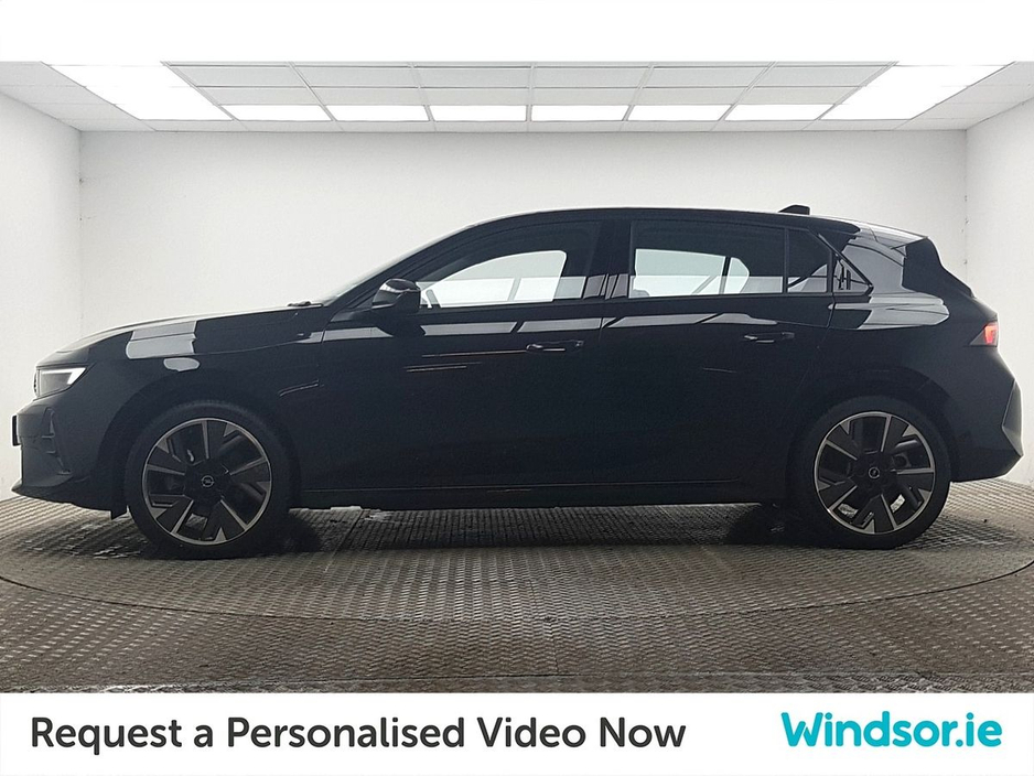 2025 Opel Astra - image 5