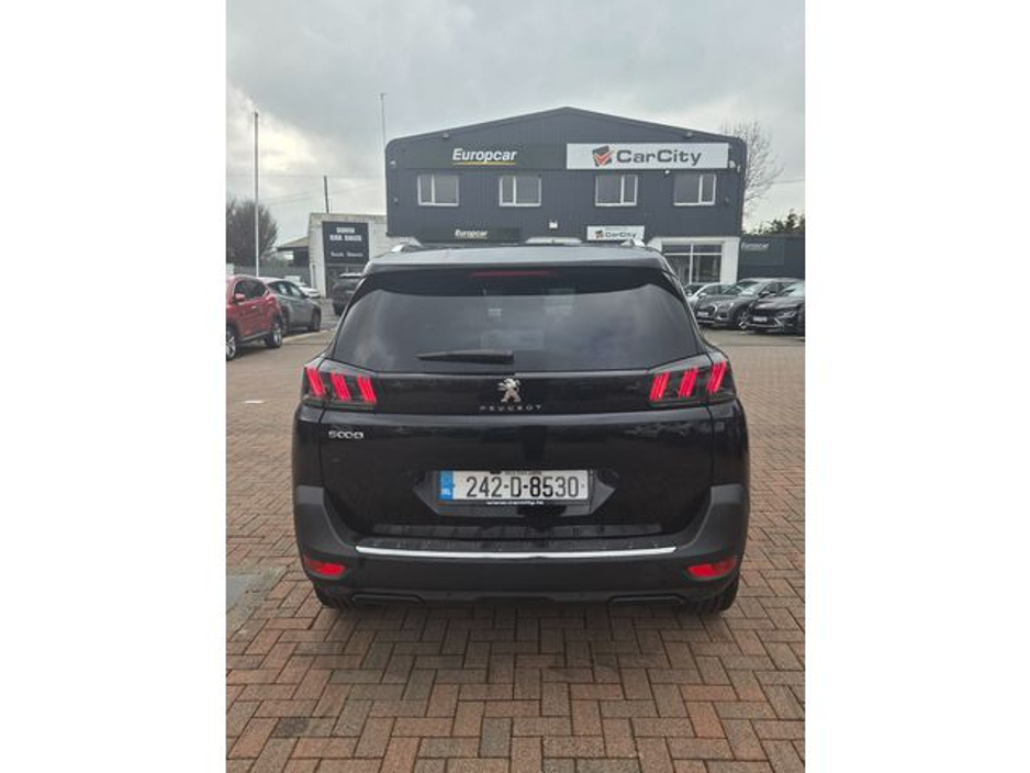 2024 Peugeot 5008 - image 6