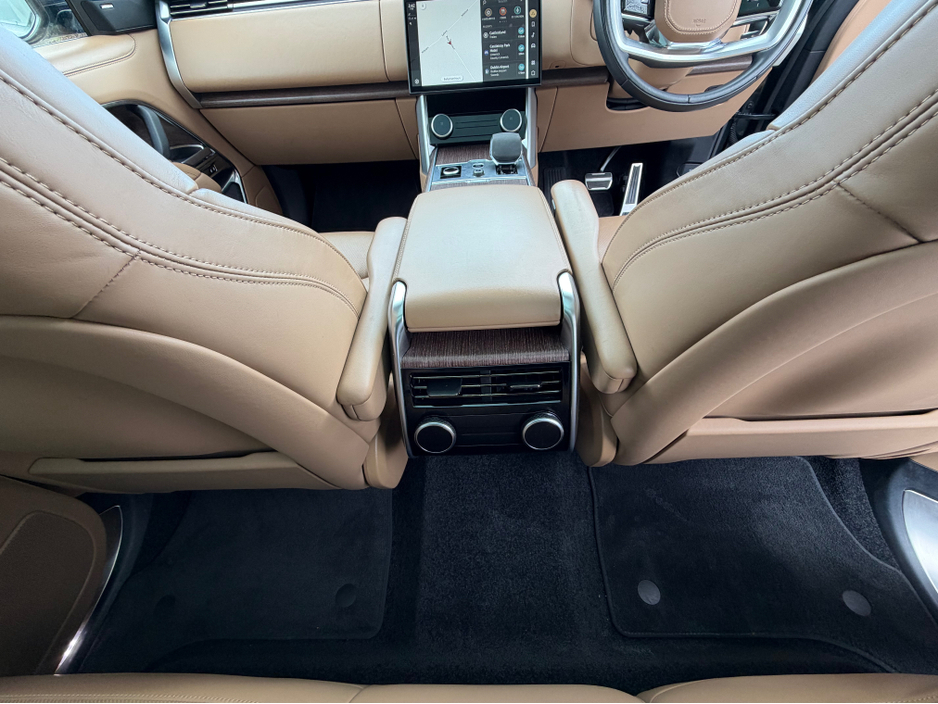 2023 Land Rover Range Rover - image 16