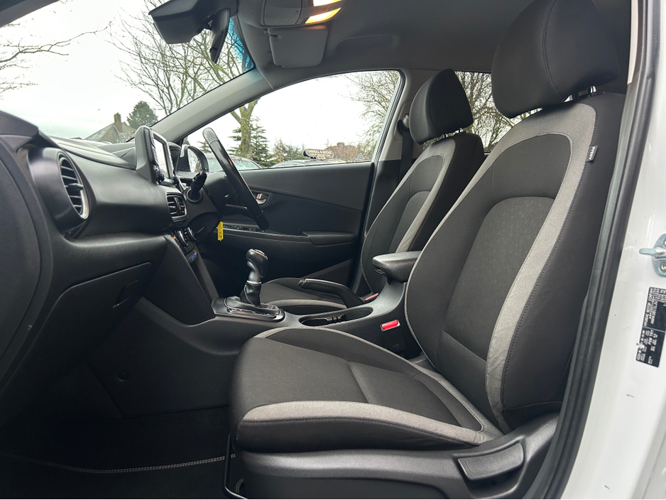 2018 Hyundai Kona - image 10