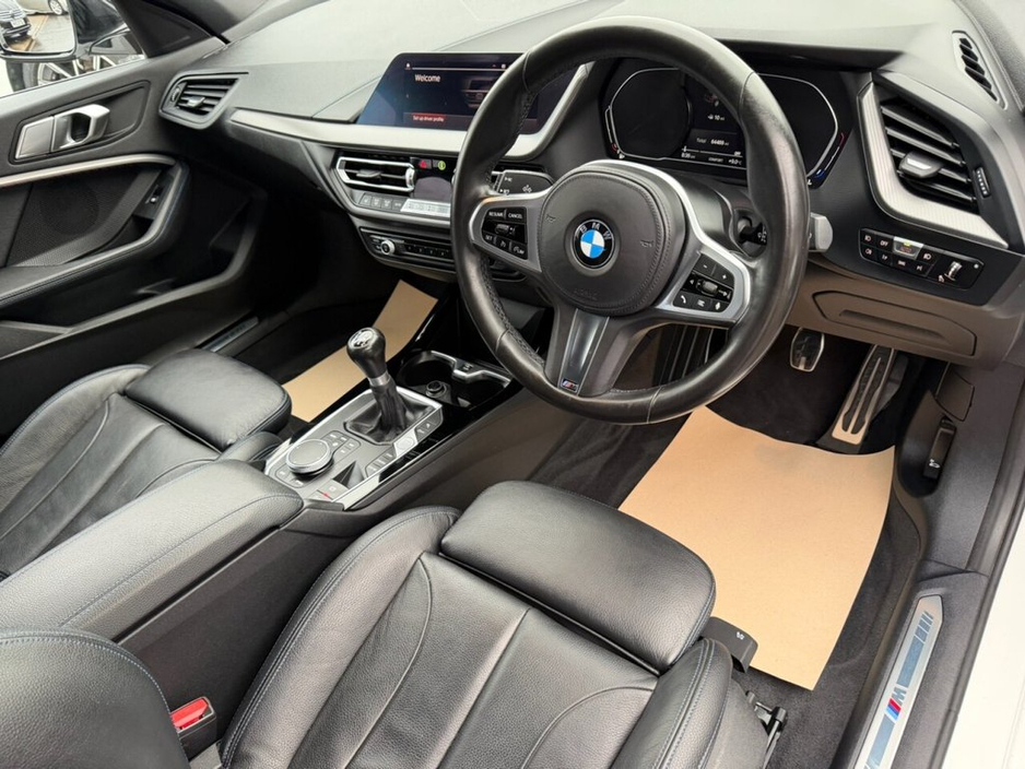 2020 BMW 1 Series - image 19