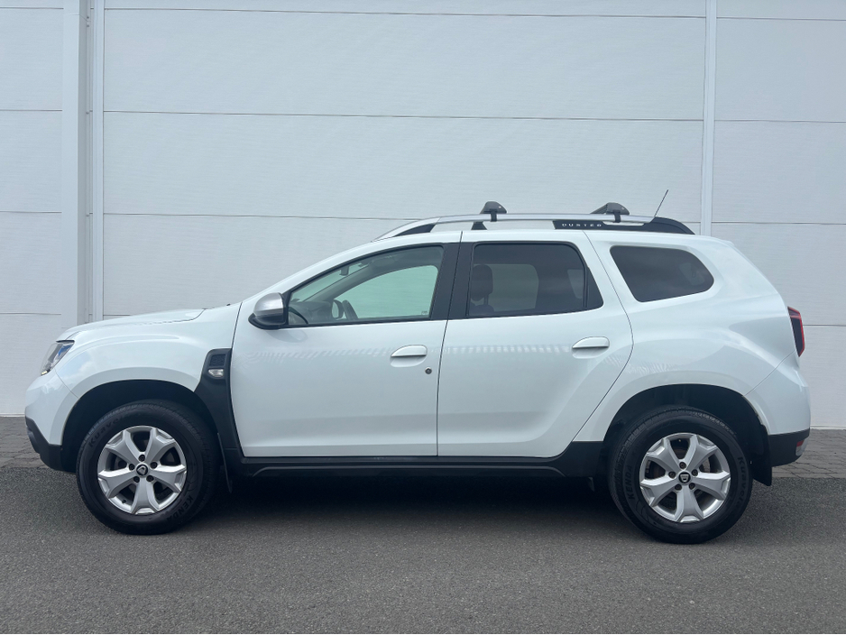 2020 Dacia Duster - image 17