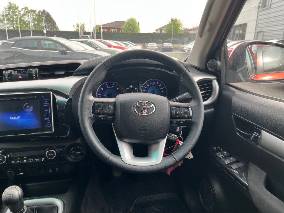 2020 Toyota Hilux - image 7