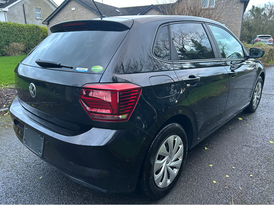 2018 Volkswagen Polo - image 4